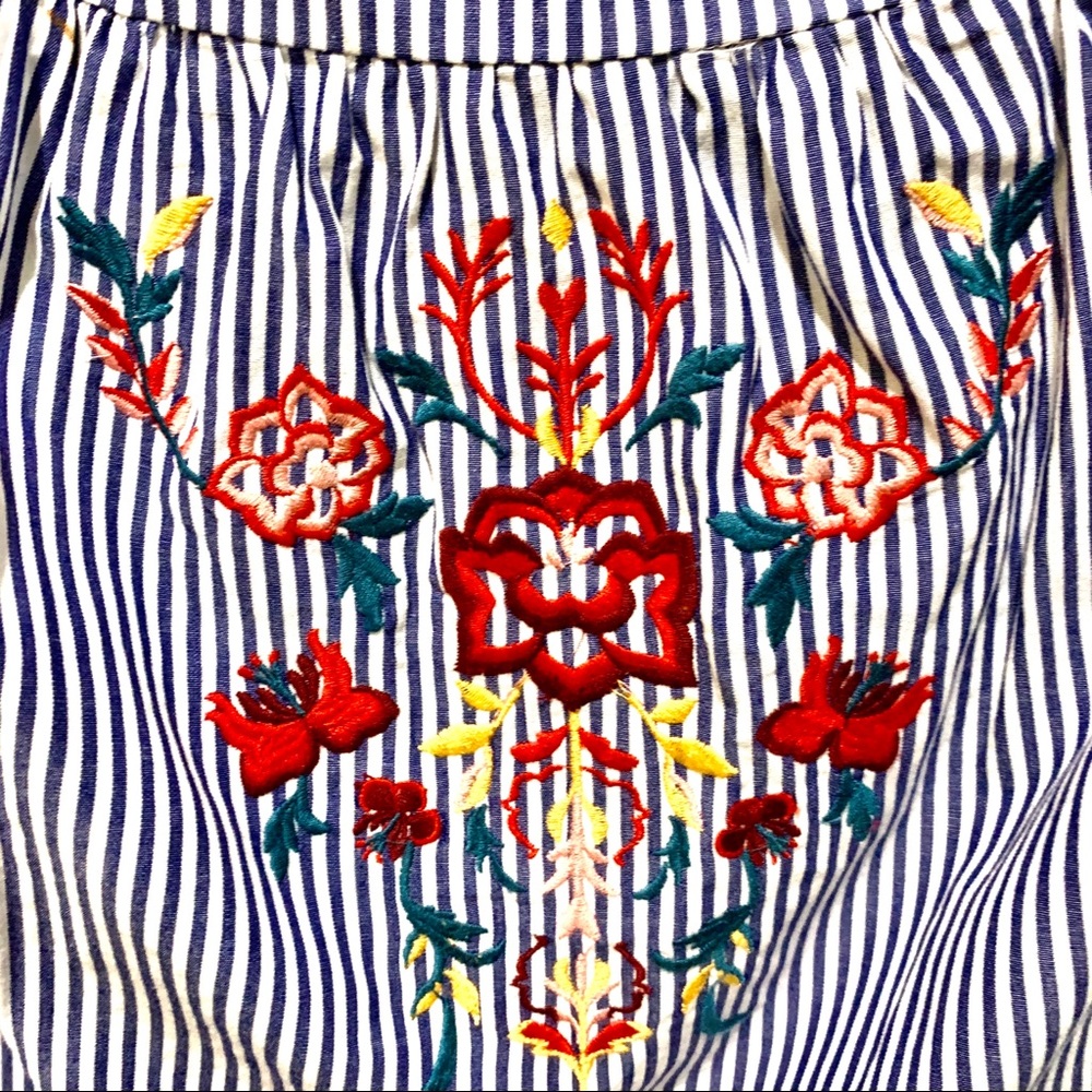 BLUE RAIN PIN BLUE & WHITE PIN STRIPED EMBROIDERED FLORAL BLOUSE - Picture 2 of 6